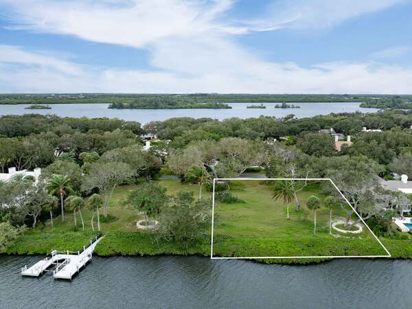 570 Coconut Palm Road